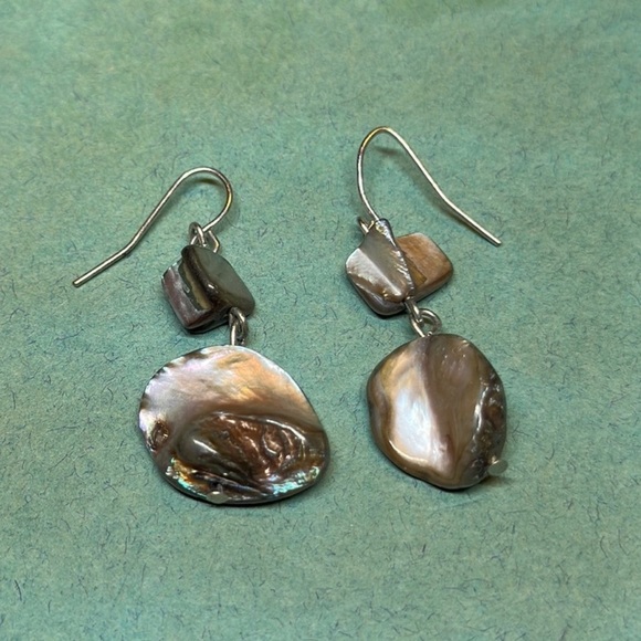 Natural MOP Abalone Shell Purple Grey Bead Dangle Hook Pierced Earrings 1.75” - Picture 5 of 6